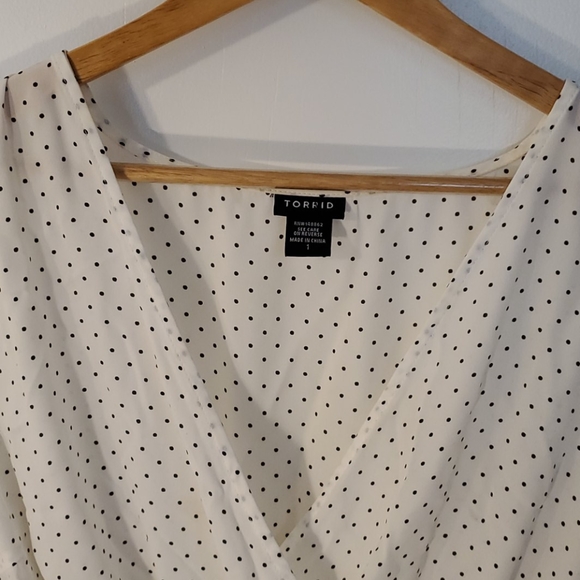 TORRID polka dot v-neck peplum top - Picture 6 of 7